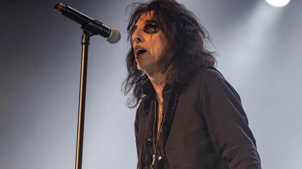 Découvrez notre classement des meilleures chansons de Alice Cooper