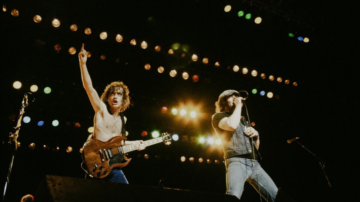 Paroles de AC/DC – Hard As A Rock