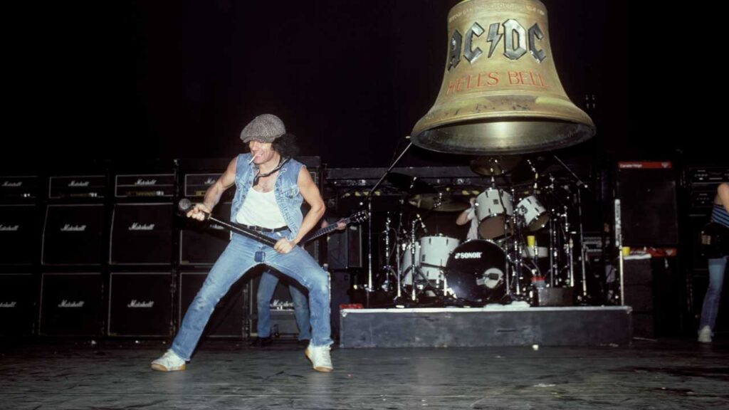 Découvrez les paroles de AC/DC - Hell's Bells