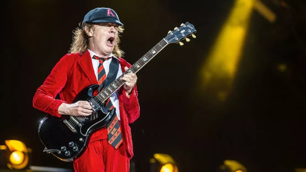 Découvrez les paroles de AC/DC - Highway To Hell